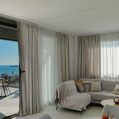 Ocean Breeze アパート クリッシ・アモウディア